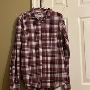 Men’s Red Old Navy Plaid Shirt